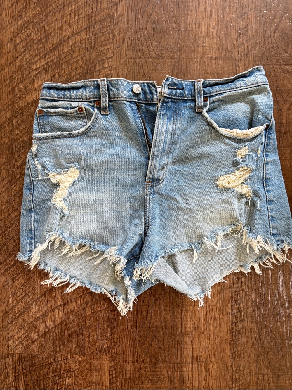 Abercrombie & Fitch High Rise Mom Short